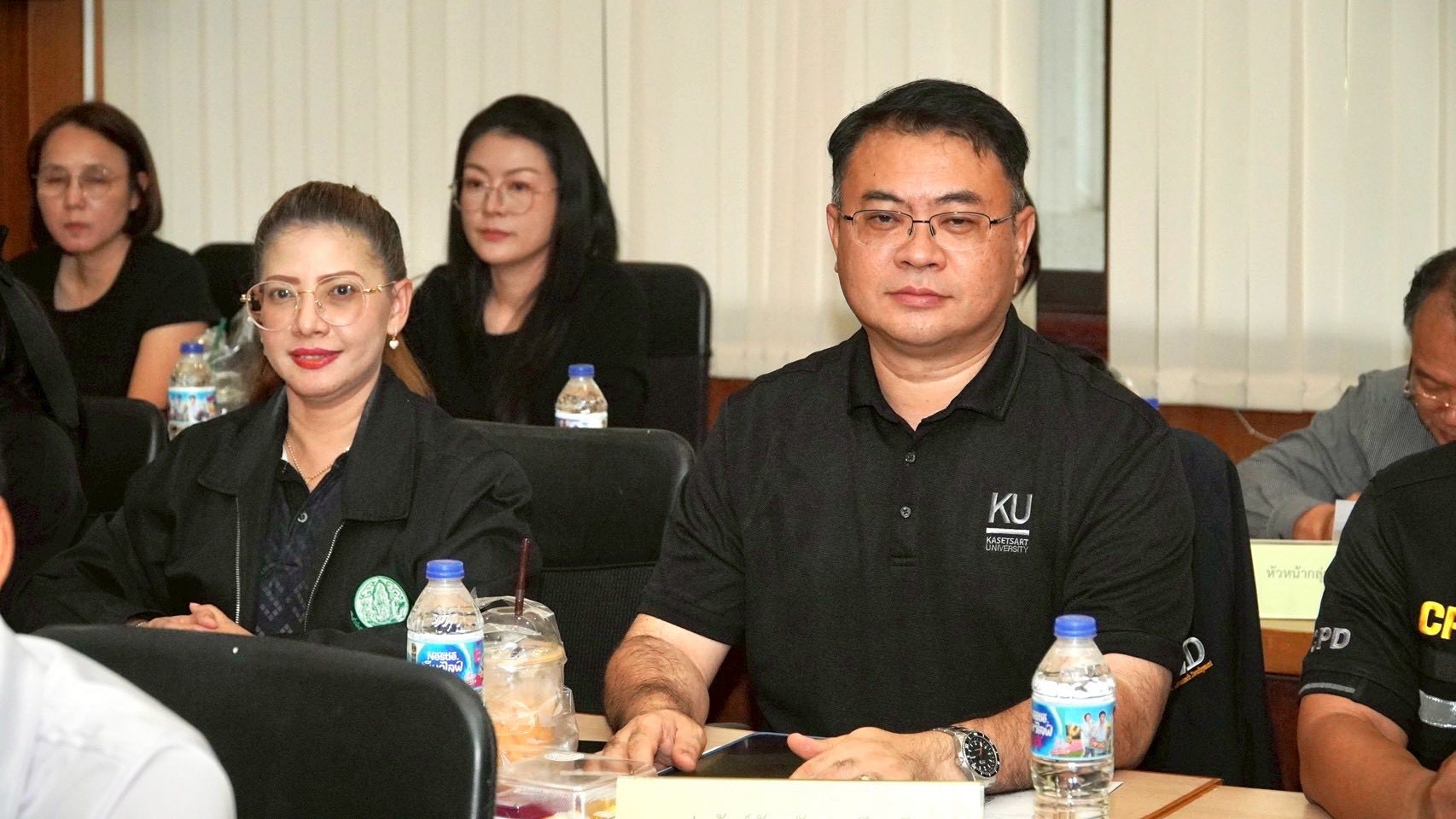 title - วันที่ 24 เมษายน 2569 นายวิทูล ประดิษฐบุญ ปฏิรูปที่ดินจังหวัดปราจีนบุรี มอบหมายให้ นางสาวปาริชาติ ศรีปราชญ์ ผู้อำนวยการกลุ่มยุทธศาสตร์และการปฏิรูปที่ดิน เข้าร่วมการประชุม คณะกรรมการดำเนินการจัดงานวันเกษตรปราจีนบุรี ประจำปี 2569